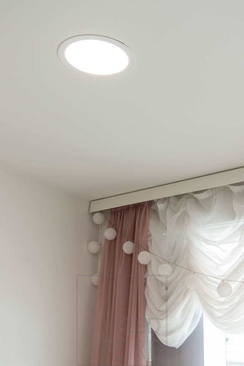 Round led panel for high quality general lighting. Led plafond 240 UPPOAVA, 17W is a multifunctional luminaire for indoor and outdoor use. Ledstore.fi